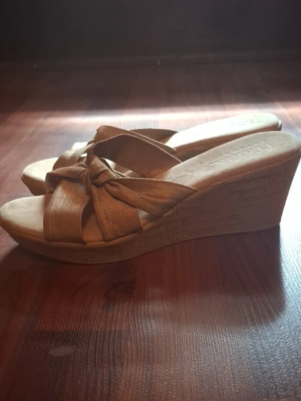 Italian Shoemakers Tan Knotted Wedges